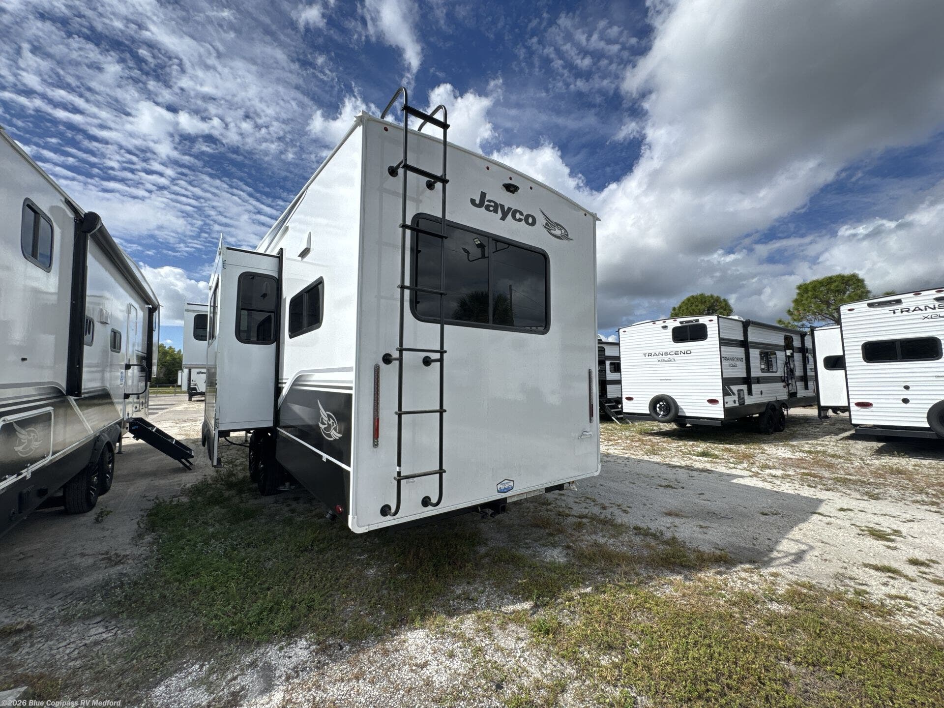 New 2026 Jayco Eagle 365UKTS available in Medford, Oregon