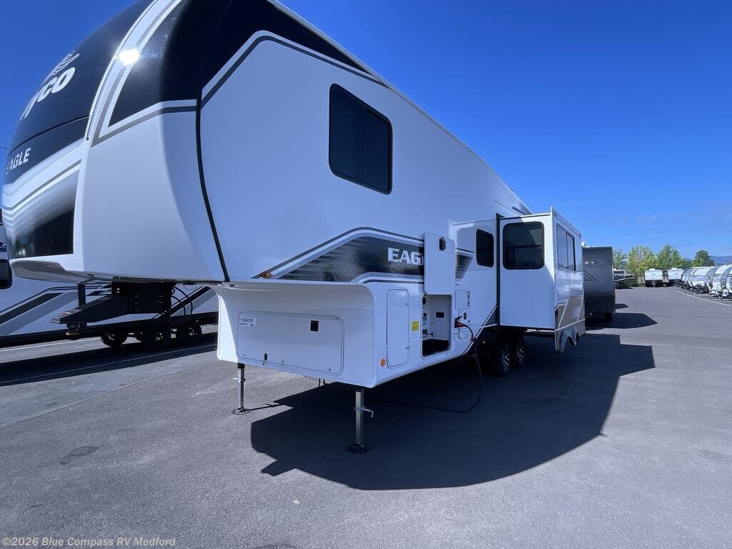 2026 Eagle HT 29DDB by Jayco from Blue Compass RV Medford in Medford, Oregon