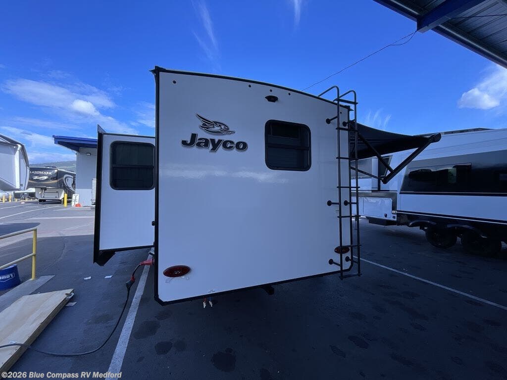 New 2026 Jayco Jay Feather 25RB available in Medford, Oregon