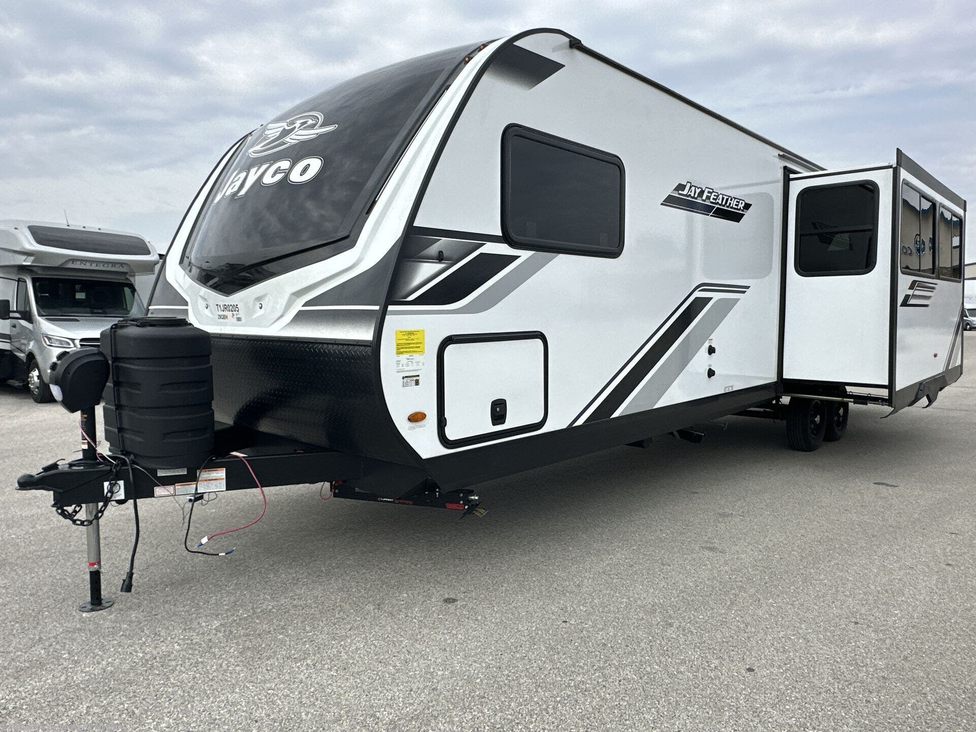 New 2026 Jayco Jay Feather 29QBH available in Medford, Oregon