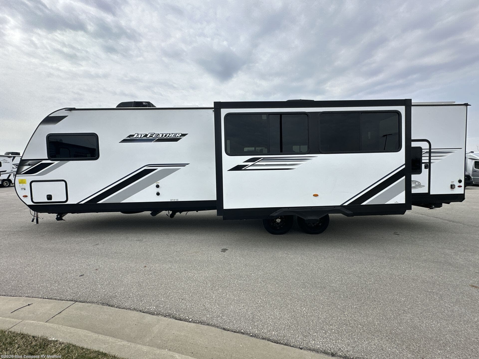 2026 Jay Feather 29QBH by Jayco from Blue Compass RV Medford in Medford, Oregon