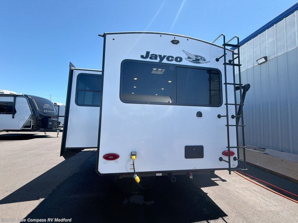 2026 Jay Feather 27MK by Jayco from Blue Compass RV Medford in Medford, Oregon