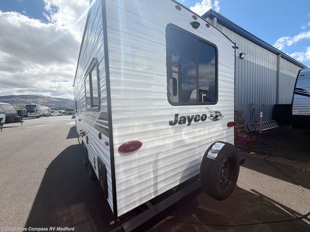 2026 Jay Flight SLX 210QBW by Jayco from Blue Compass RV Medford in Medford, Oregon