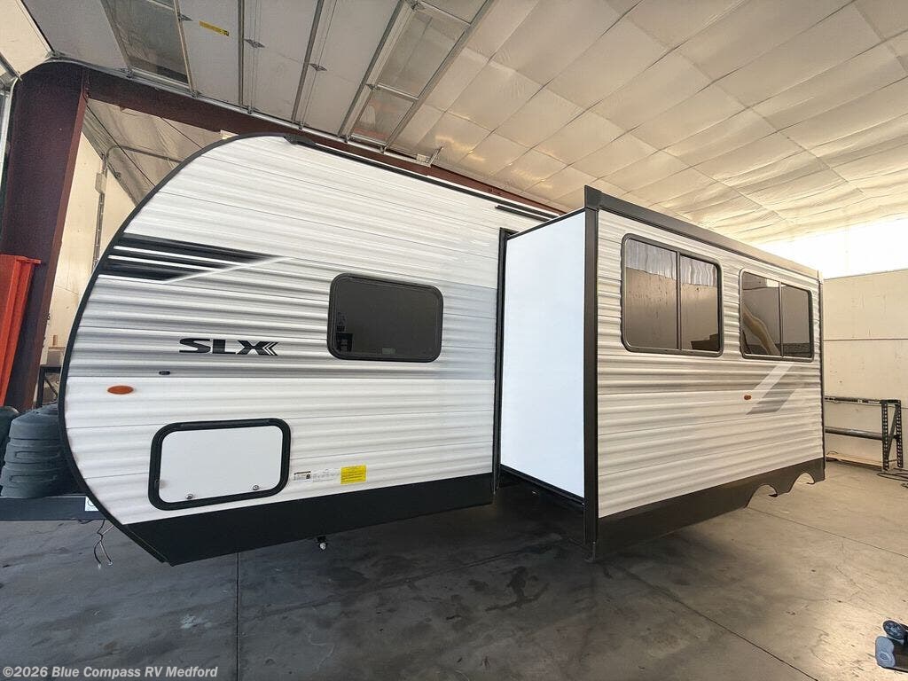 New 2026 Jayco Jay Flight SLX 261BHSW available in Medford, Oregon