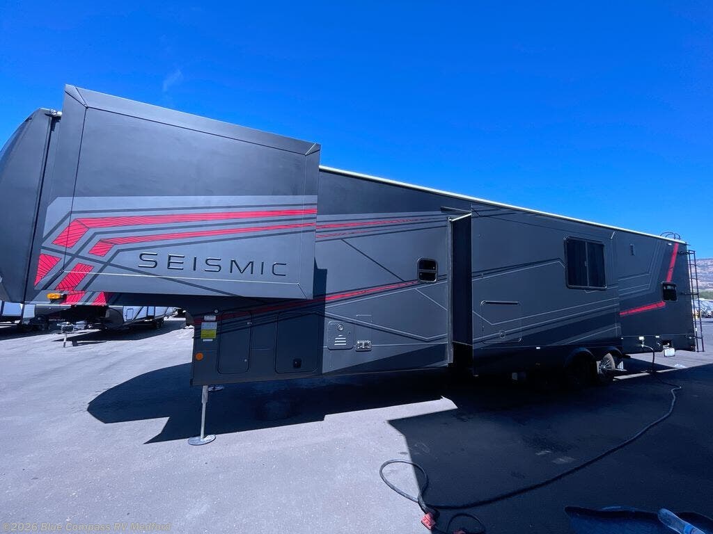 New 2027 Jayco Seismic 395 available in Medford, Oregon