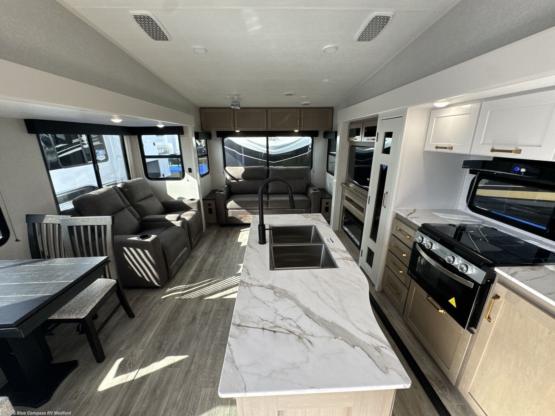 2027 Eagle SLE 30RLT by Jayco from Blue Compass RV Medford in Medford, Oregon