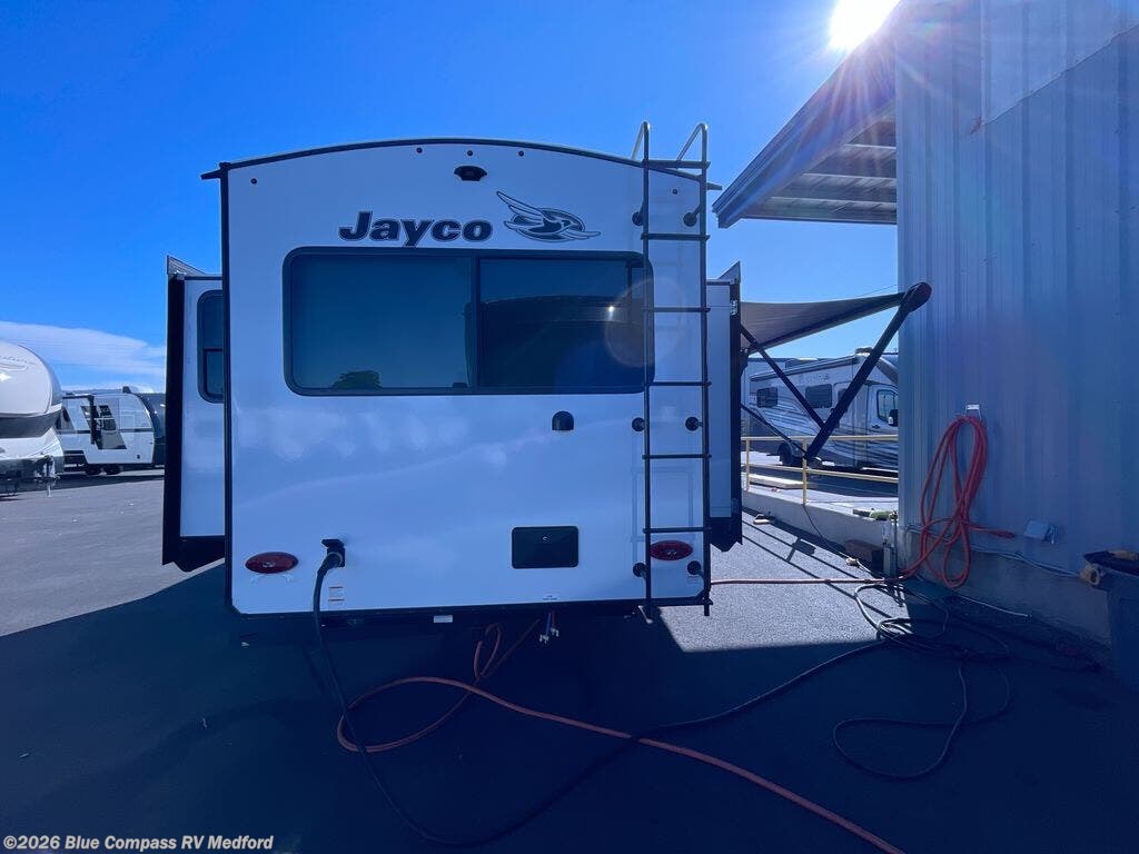 2027 Jay Feather 27MK by Jayco from Blue Compass RV Medford in Medford, Oregon