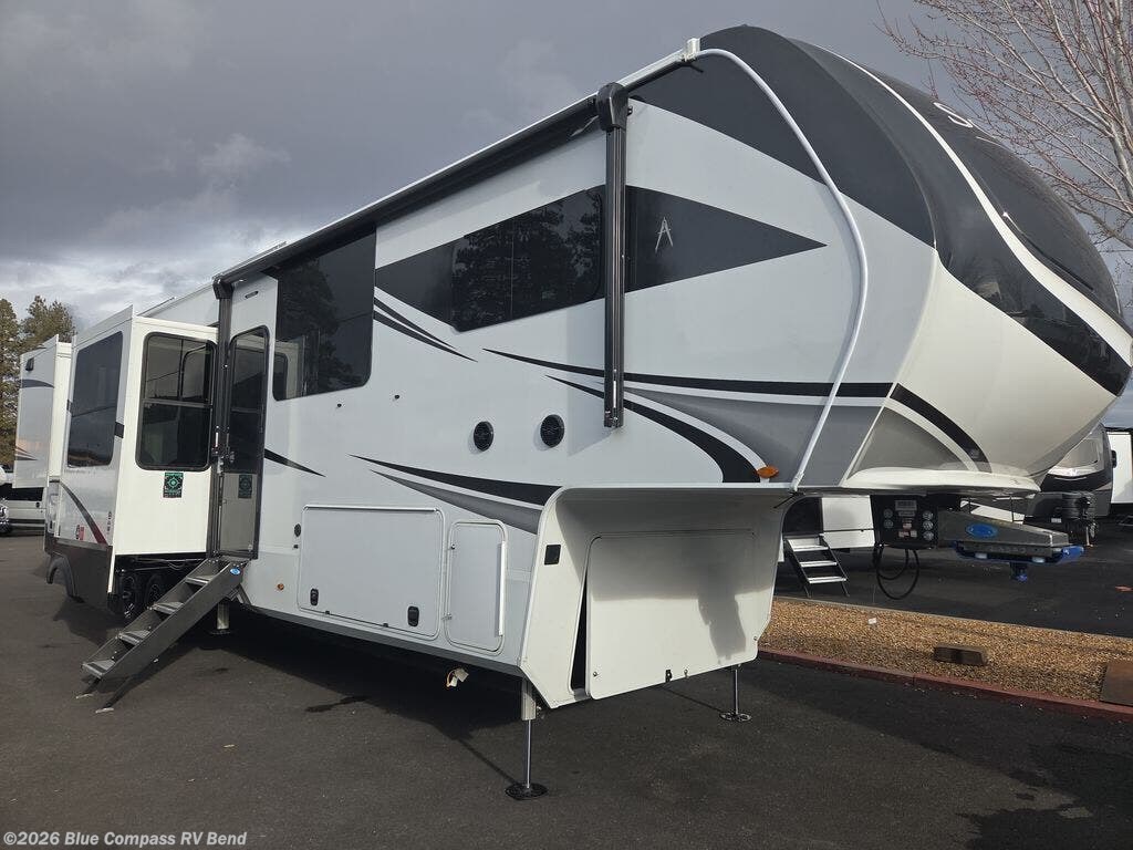 2026 Solitude 390RK by Grand Design from Blue Compass RV Bend in Bend, Oregon