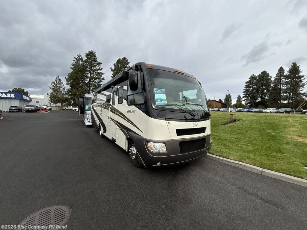 2011 Serrano 31Z by Thor Motor Coach from Blue Compass RV Bend in Bend, Oregon