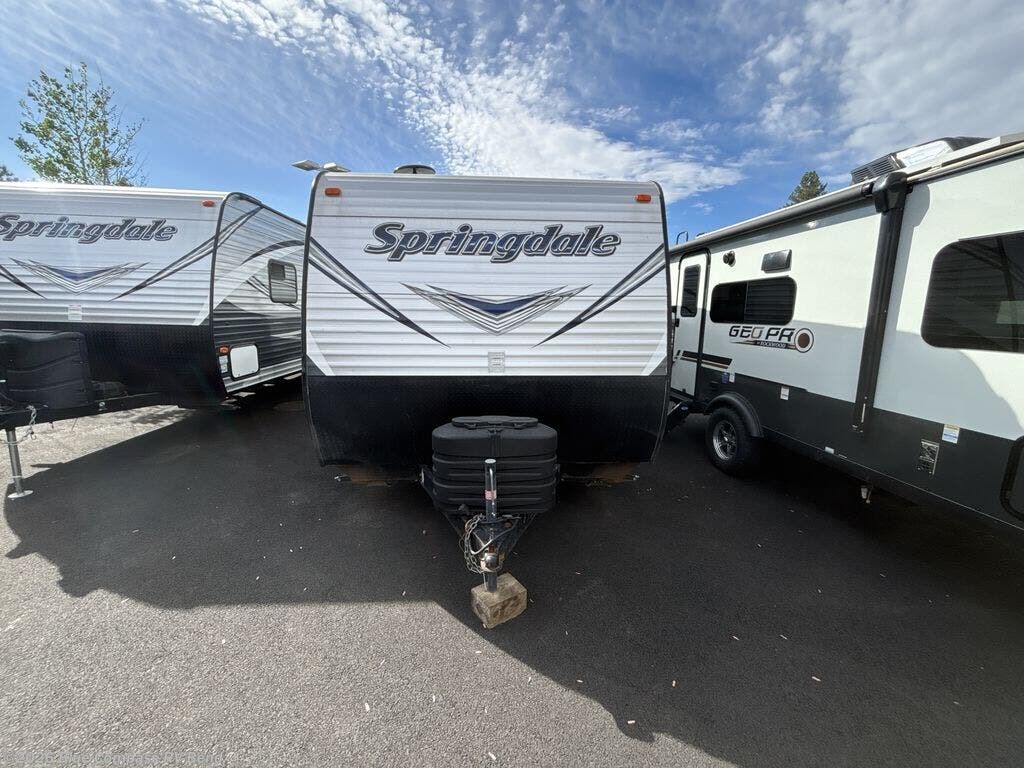 Used 2017 Keystone Springdale 220BHWE available in Bend, Oregon