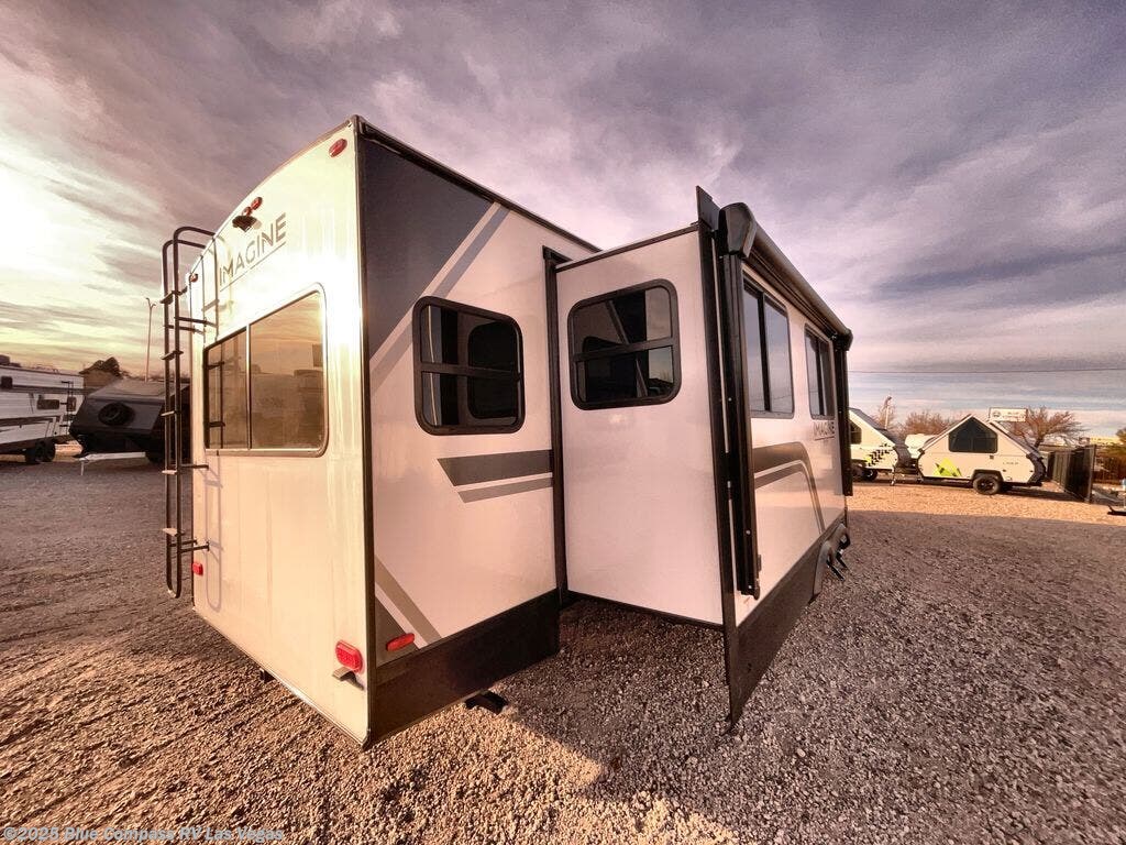 New 2025 Grand Design Imagine 2970RL available in Las Vegas, Nevada