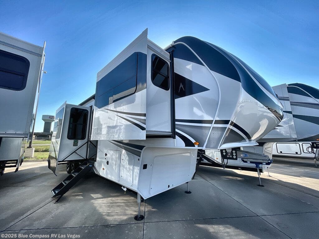 2026 Grand Design Solitude 380FL - New Fifth Wheel For Sale by Blue Compass RV Las Vegas in Las Vegas, Nevada