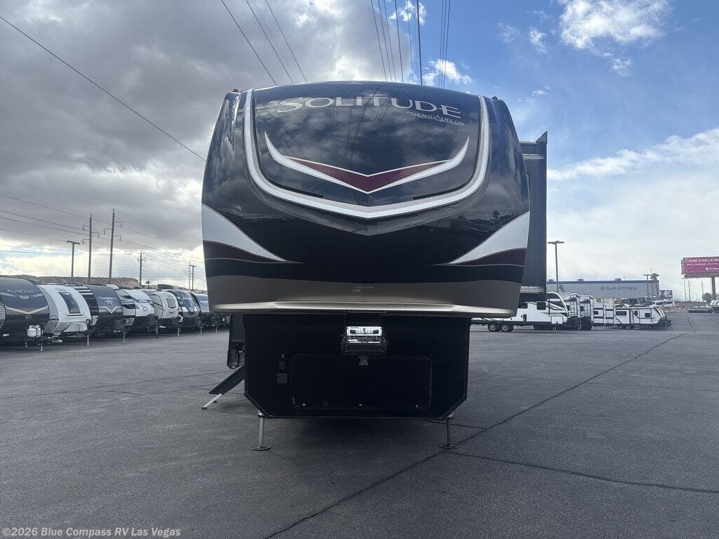 2018 Solitude 375RES R by Grand Design from Blue Compass RV Las Vegas in Las Vegas, Nevada