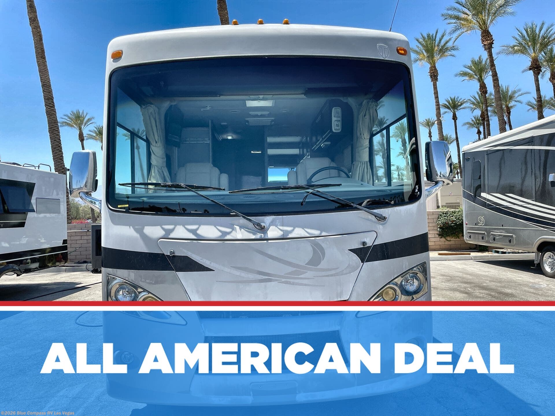 2014 Thor Motor Coach Hurricane 27K - Used Class A For Sale by Blue Compass RV Las Vegas in Las Vegas, Nevada features Slideout