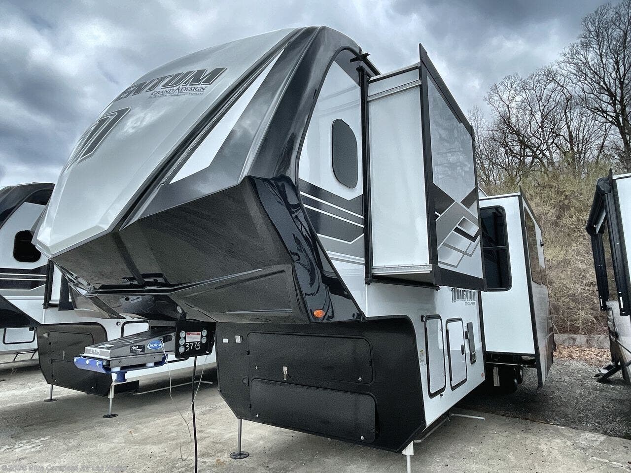 2025 Momentum M-Class 344M by Grand Design from Blue Compass RV Las Vegas in Las Vegas, Nevada