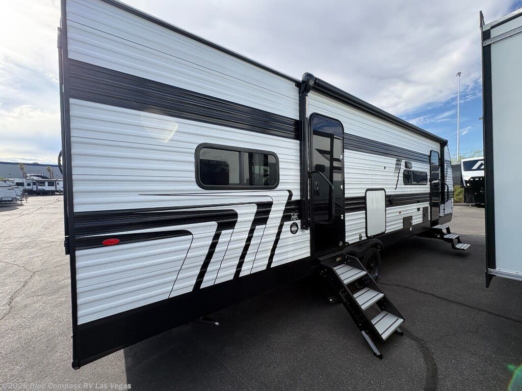 New 2027 Grand Design Momentum MAV 28MAV available in Las Vegas, Nevada