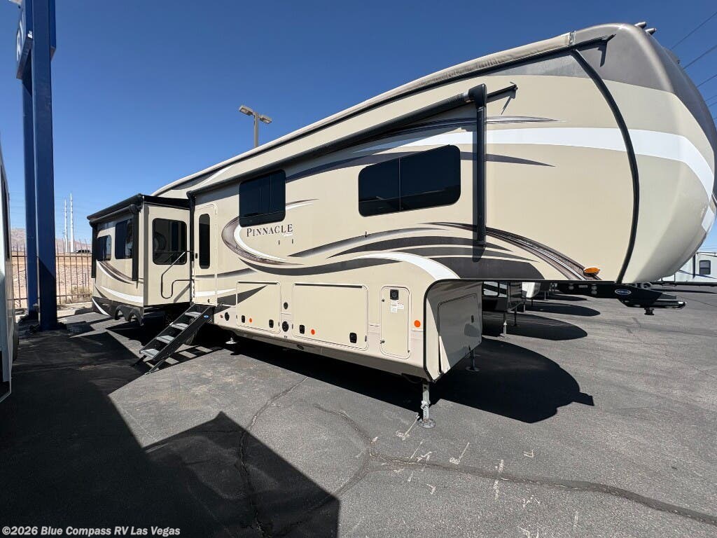 Used 2019 Jayco Pinnacle 37MDQS available in Las Vegas, Nevada