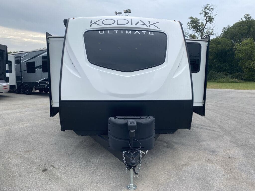 2022 Dutchmen Kodiak Ultimate 3371FLSL RV for Sale in Tulsa, OK 74107 ...