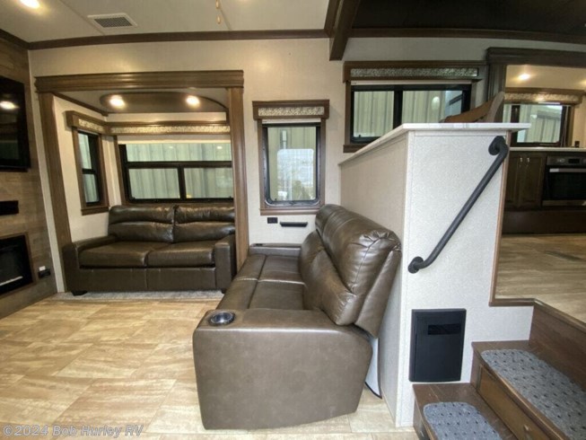 2020 RiverStone 39FKTH by Forest River from Bob Hurley RV in Tulsa, Oklahoma