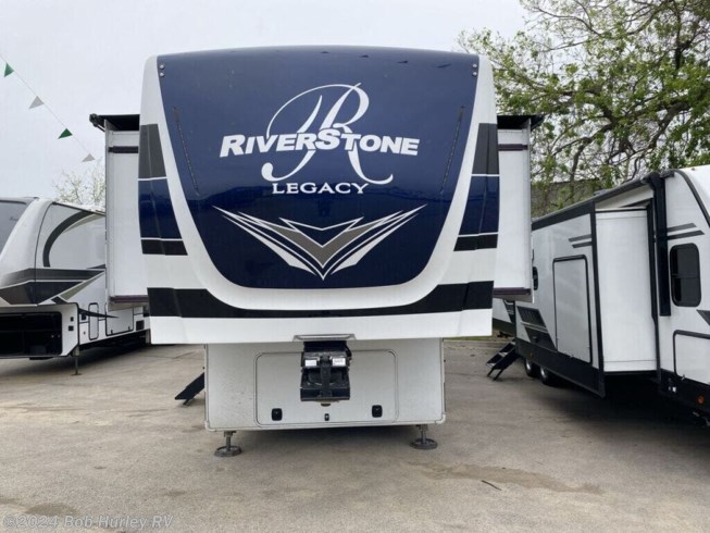 2022 RiverStone 42FSKG by Forest River from Bob Hurley RV in Tulsa, Oklahoma