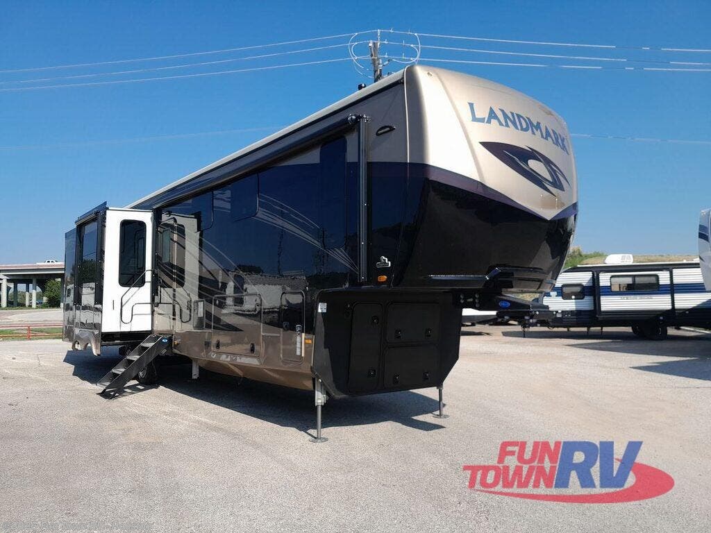 2022 Heartland Landmark Chesapeake RV for Sale in Wharton, TX 77488 ...