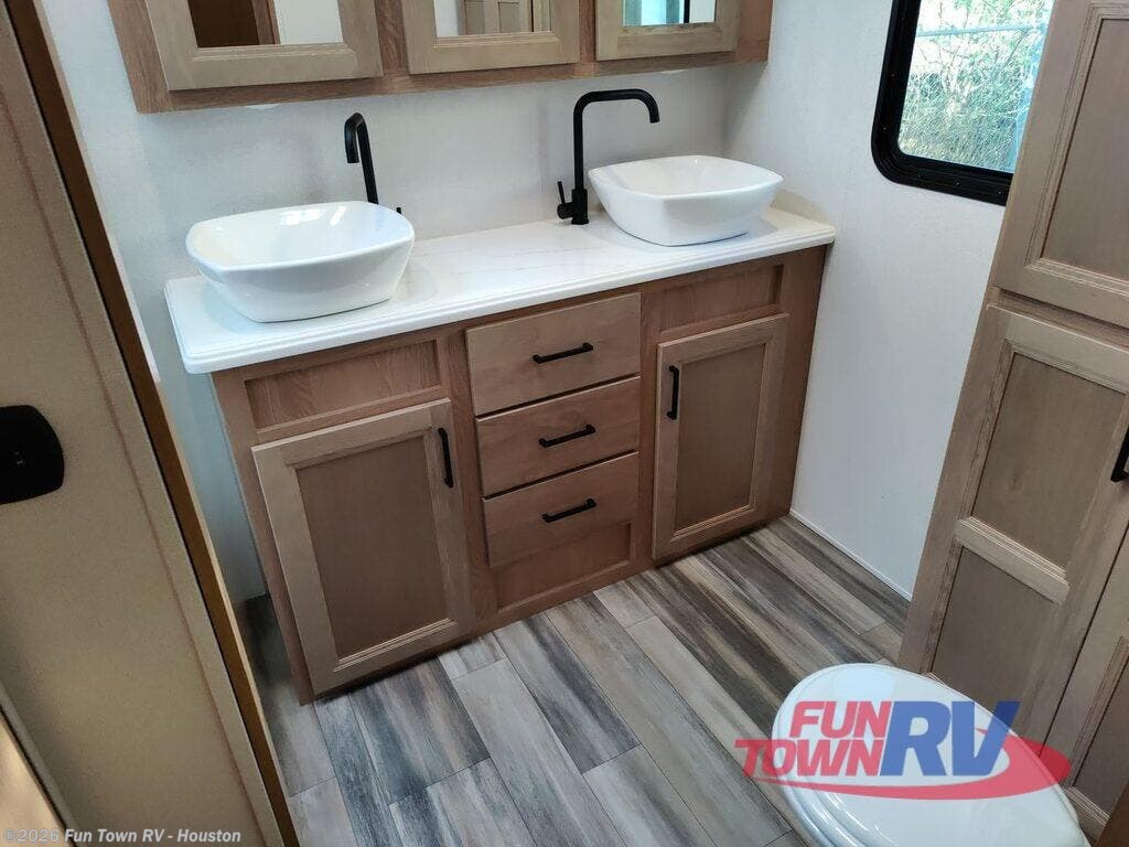 2023 Prime Time Sanibel 3802WB RV for Sale in Wharton, TX 77488