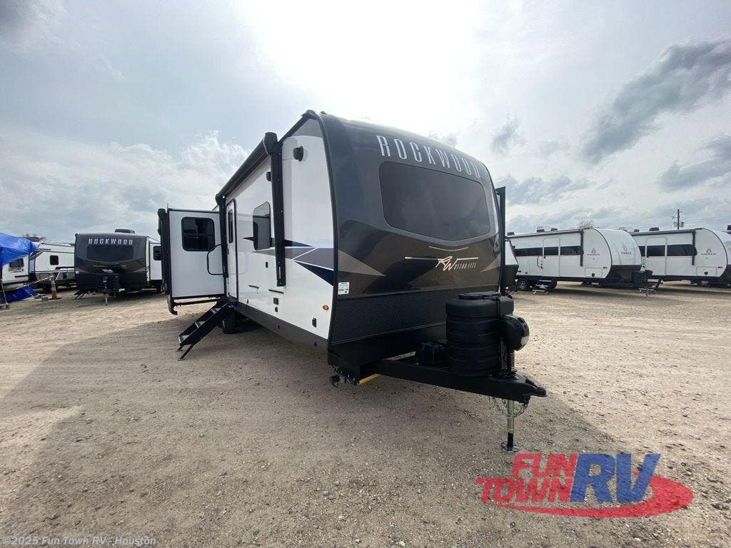 2024 Forest River Rockwood Ultra Lite 2906BS RV for Sale in Wharton, TX