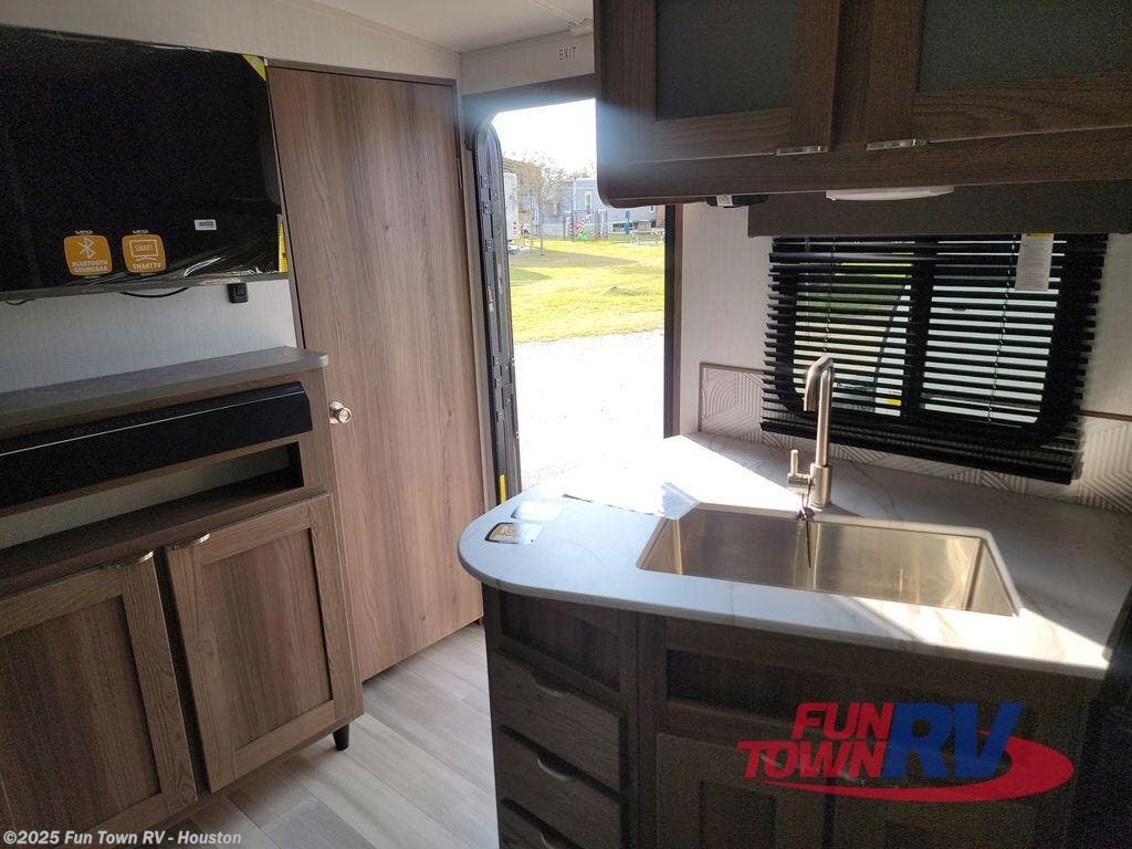 New 2025 Cruiser RV MPG 2800QB available in Wharton, Texas