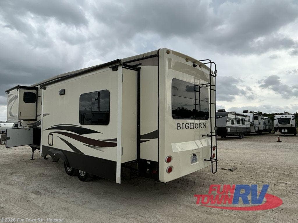 Used 2018 Heartland Bighorn 3010RE available in Wharton, Texas