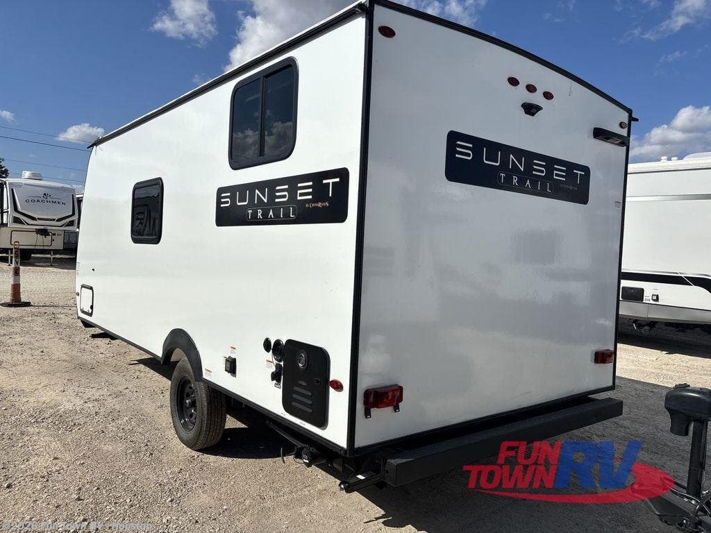 New 2026 CrossRoads Sunset Trail 17BHS available in Wharton, Texas