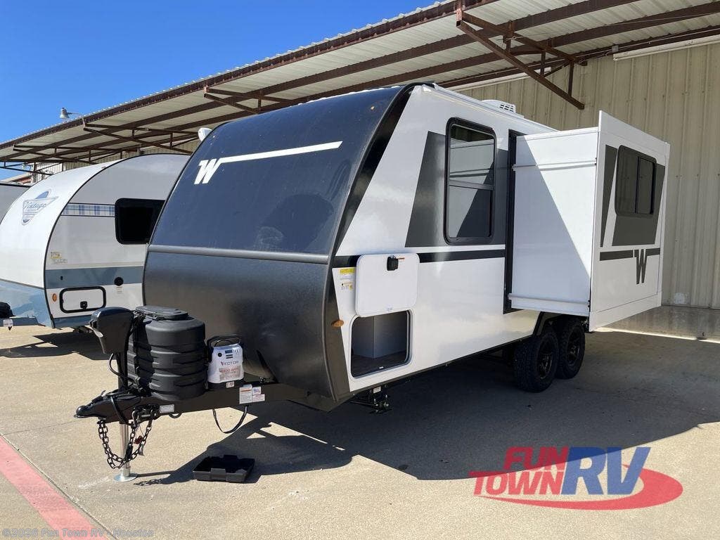 2026 Micro Minnie 2108DS by Winnebago from Fun Town RV - Houston in Wharton, Texas