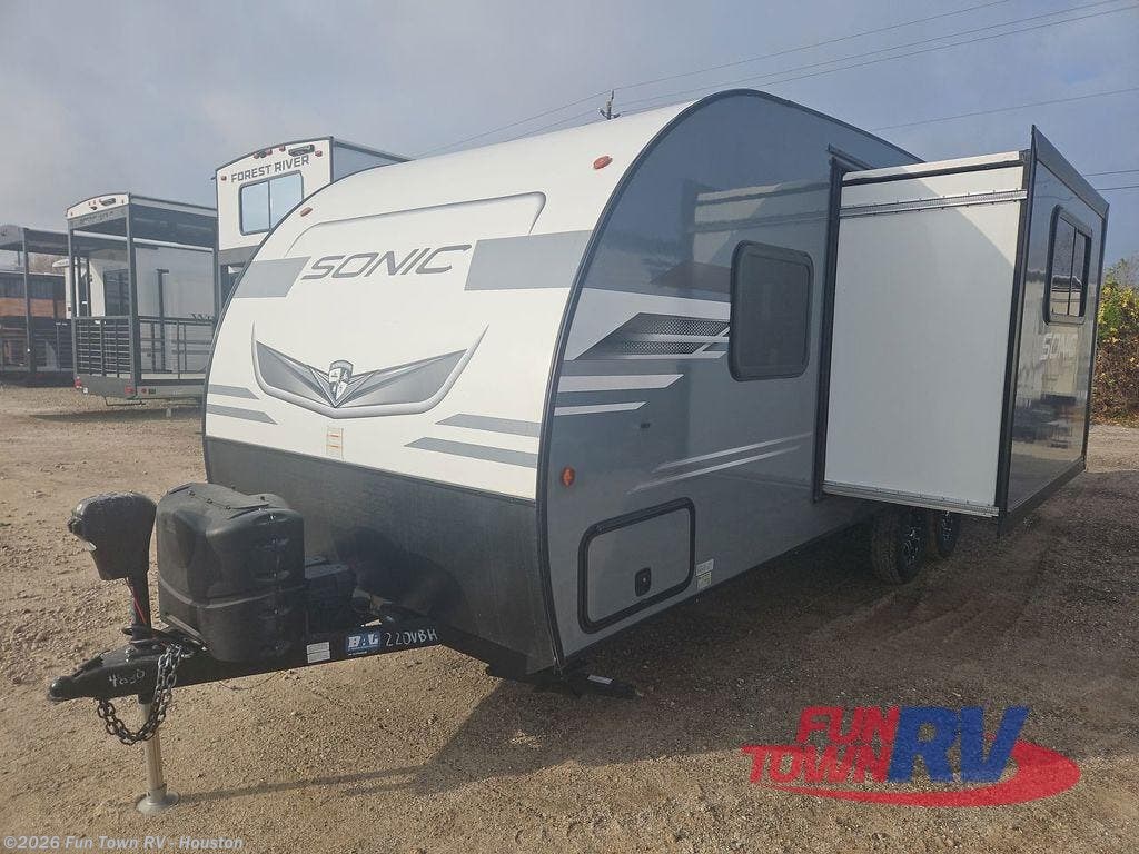 2023 Venture - 220VBH - Used Travel Trailer For Sale by Fun Town RV - Houston in Wharton, Texas