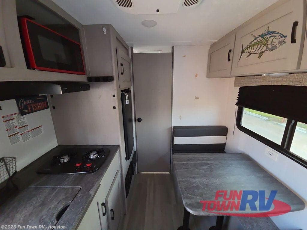 2023 Forest River Viking 17SDQ - Used Travel Trailer For Sale by Fun Town RV - Houston in Wharton, Texas
