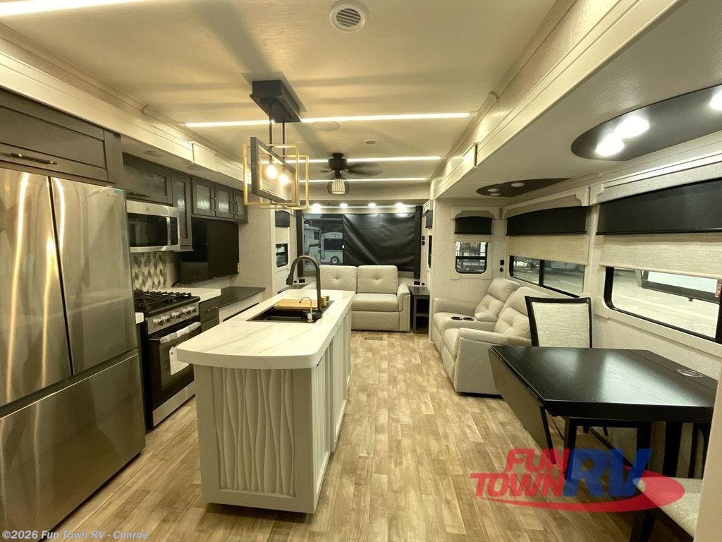 2025 Regency 3721FDB by Redwood RV from Fun Town RV - Conroe in Conroe, Texas