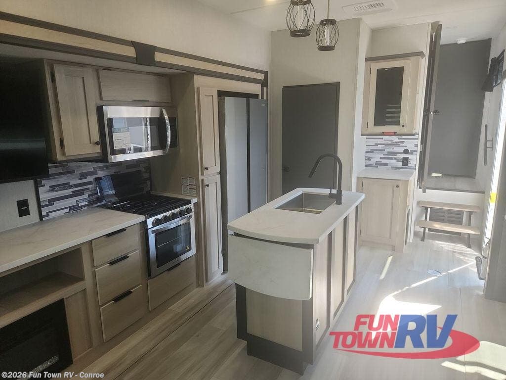 New 2026 Forest River Cardinal 32LIVE available in Conroe, Texas