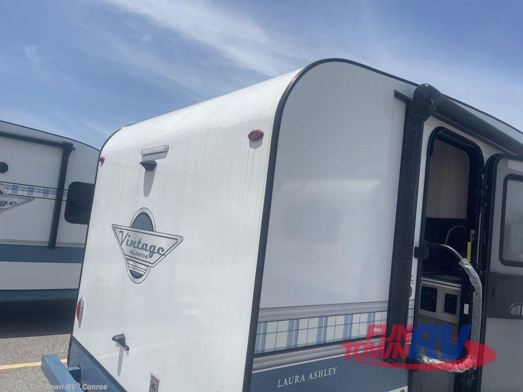 New 2025 Gulf Stream Yellowstone Cruiser 19CSK available in Conroe, Texas