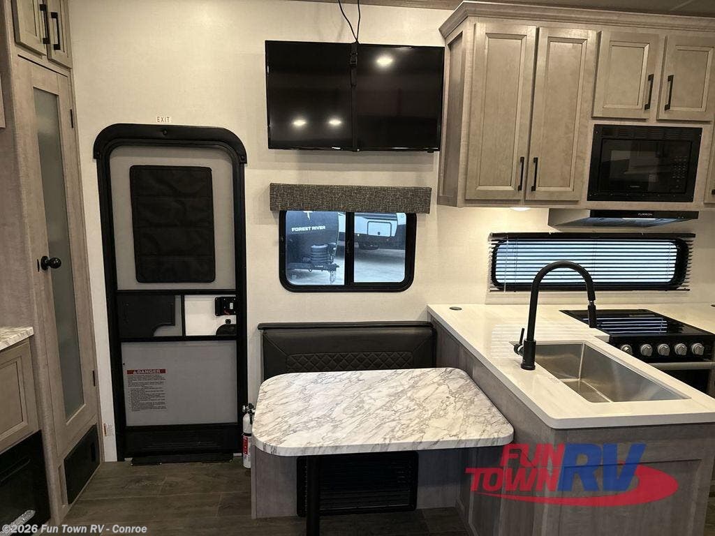 Used 2025 Dutchmen Voltage V3800 available in Conroe, Texas