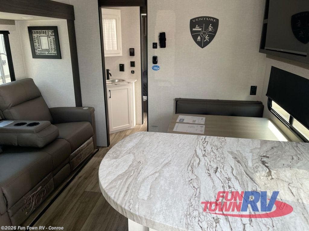 2025 Stratus SR241VRK by Venture RV from Fun Town RV - Conroe in Conroe, Texas