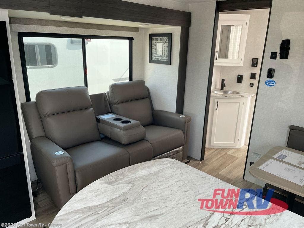 New 2025 Venture RV Stratus SR241VRK available in Conroe, Texas