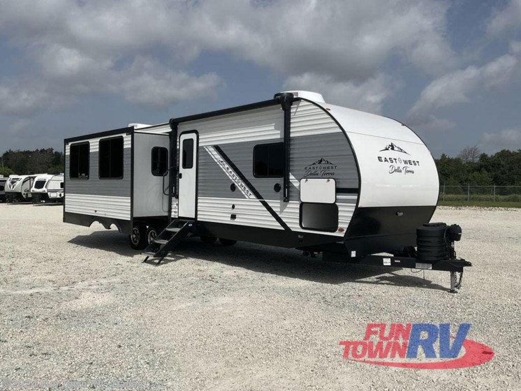 Used 2024 East to West Della Terra 292MK available in Rockwall, Texas