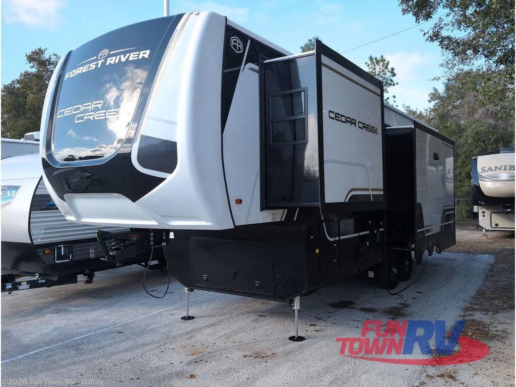 2026 Cedar Creek Experience 29RL by Forest River from Fun Town RV - Dallas in Rockwall, Texas