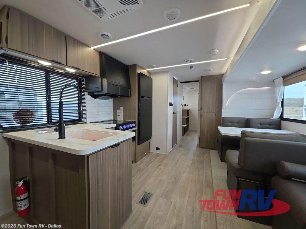 2026 Salem 33TS by Forest River from Fun Town RV - Dallas in Rockwall, Texas