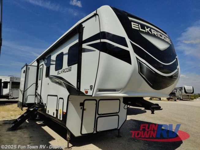 2023 ElkRidge 37BBH by Heartland from Fun Town RV - Denton in Denton, Texas