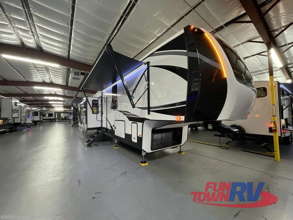2022 Forest River Cardinal Luxury 390FBX RV for Sale in Denton, TX