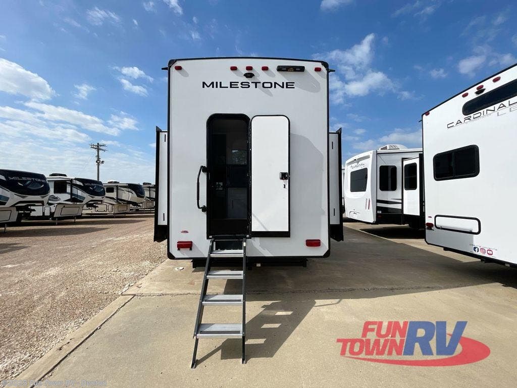 2023 Heartland Milestone 386BH RV for Sale in Denton, TX 76201 193869