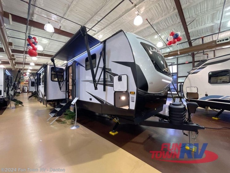 New 2024 Prime Time LaCrosse 3501BH available in Denton, Texas