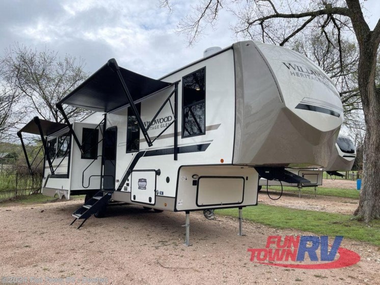 New 2024 Forest River Wildwood Heritage Glen 325RL available in Denton, Texas