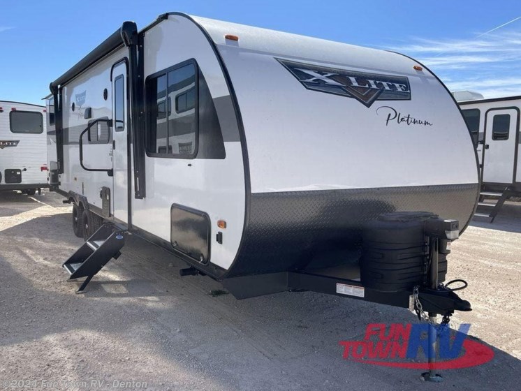 New 2024 Forest River Wildwood X-Lite 273QBXLX available in Denton, Texas