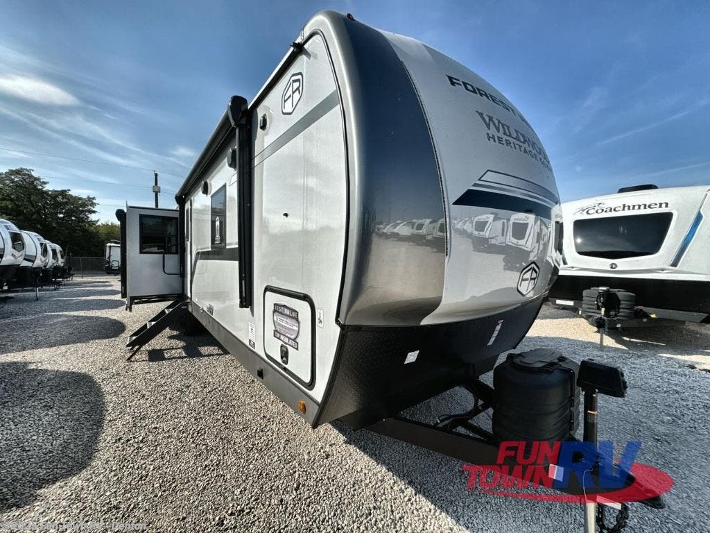 2025 Forest River Wildwood Heritage Glen 308RL RV for Sale in Denton