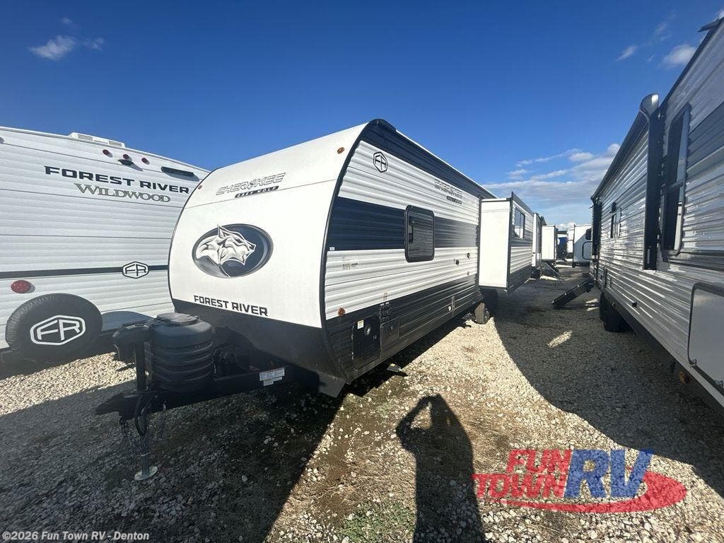 2025 Cherokee Grey Wolf 27LH by Forest River from Fun Town RV - Denton in Denton, Texas